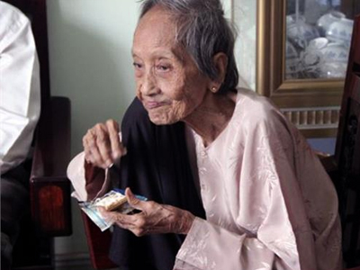 Είναι 121 ετών και συνεχίζει!