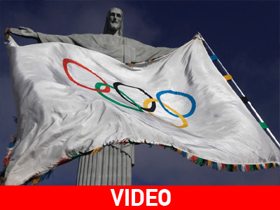 Η Ολυμπιακή σημαία στην κορυφή του Ρίο ντε Τζανέιρο