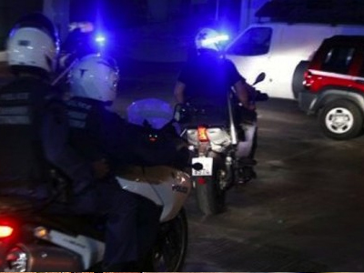 Συνέλαβαν «τσαντάκηδες» στον Βόλο