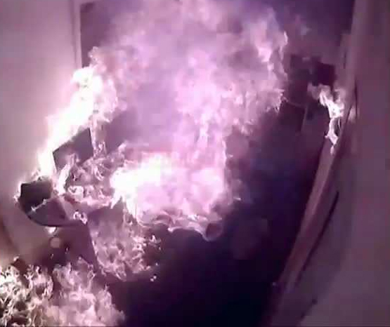 Στις φλόγες τηλεοπτικός σταθμός