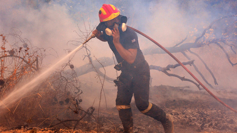 Στις φλόγες χορτολιβαδική έκταση στην Ξάνθη
