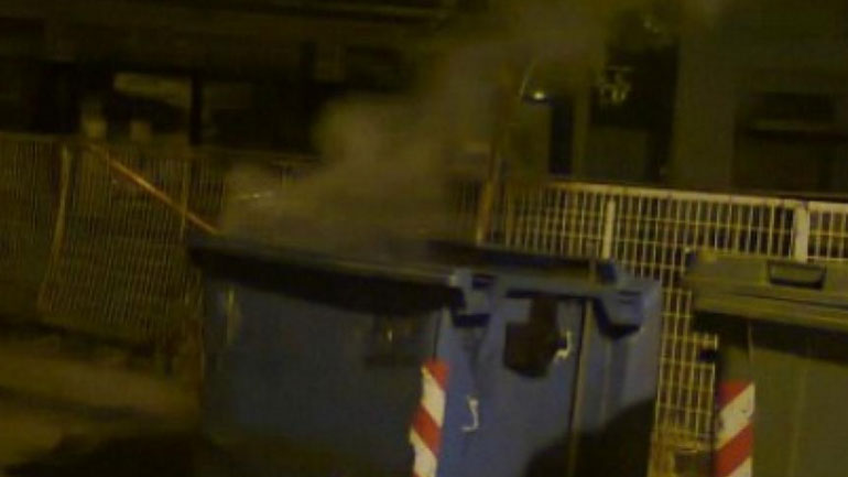 «Λαμπάδιασε» κάδος απορριμμάτων στην Πάτρα