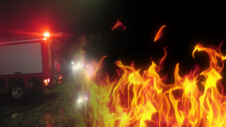 «Λαμπάδιασε» συνεργείο αυτοκινήτων στο Ίλιον