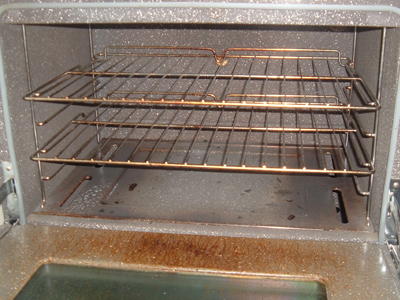 Εσείς κοιμάστε και ο… φούρνος καθαρίζεται!