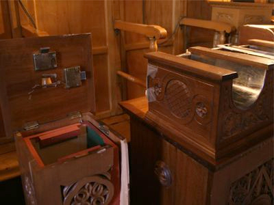 Έβαλε στο μάτι το παγκάρι της Εκκλησίας