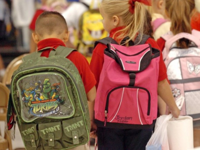 Οδηγός σχολικού λεωφορείου παράτησε 6χρονο αγοράκι στην ερημιά!