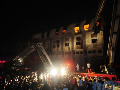 Πακιστάν: Στους 240 οι νεκροί από μεγάλη πυρκαγιά σε εργοστάσιο