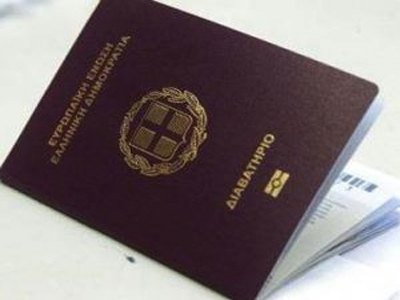 Το ταξίδι για μια καλύτερη ζωή σταμάτησε στον έλεγχο του Λιμενικού