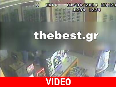 Πάτρα: Αφαίρεσε γυαλιά ηλίου on camera!