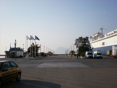 Το ταξίδι για το εξωτερικό σταμάτησε στο λιμάνι της Πάτρας