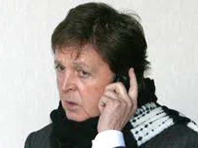 Μπαίνουν και άλλοι στον «χορό»  των υποκλοπών στη Βρετανία