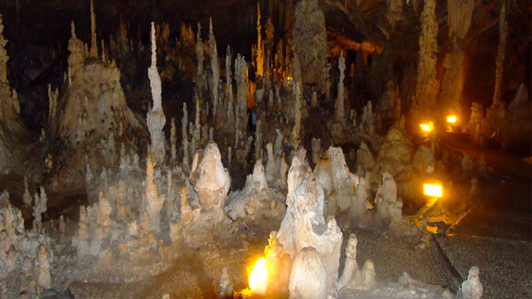 Ιωάννινα: Συνεχίζεται η υποβολή αιτήσεων για πρόσληψη προσωπικού στο Σπήλαιο