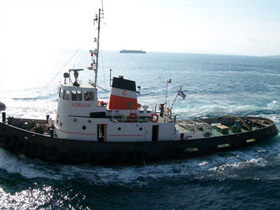 Ακυβέρνητο λόγω βλάβης αλιευτικό σκάφος στα Πευκάκια