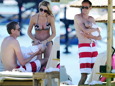 Στοργικός πατέρας ο Peter Crouch