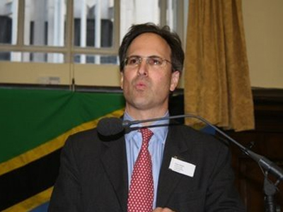 «Εξετάζουμε την επιβολή κυρώσεων»