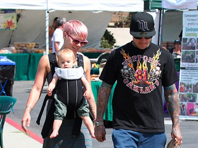 Αυτοκόλλητες!