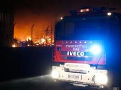 Πυρκαγιά σε οικόπεδο στο Αιγάλεω