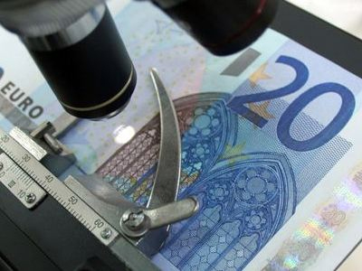 Λάρισα: Είχε στην κατοχή του πλαστά χαρτονομίσματα