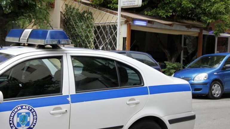 Η παπαδιά είχε… μακρύ χέρι!