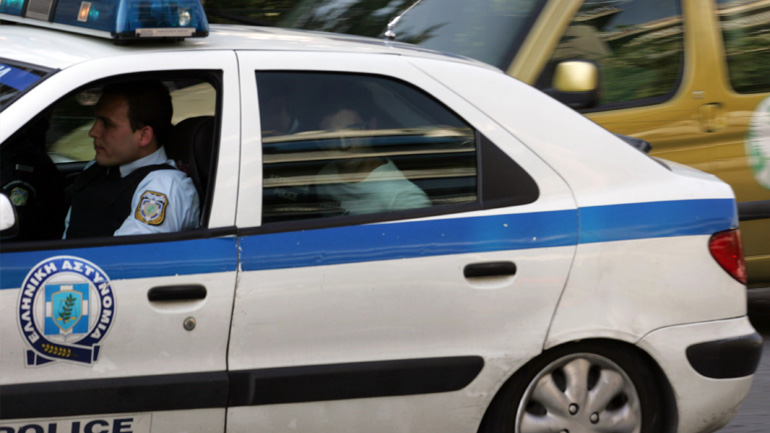 Τροχαίο με εγκατάλειψη στα Τρίκαλα