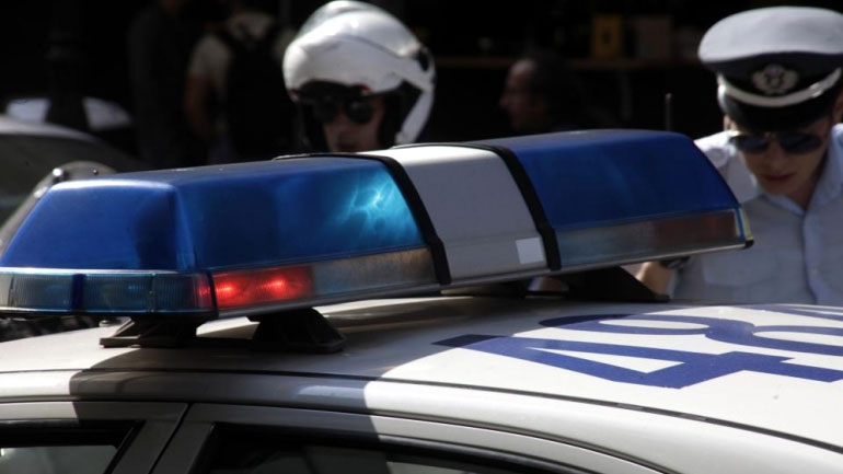 Πάτρα: Έκοβε βόλτες και άρπαζε αλυσίδες από ηλικιωμένες