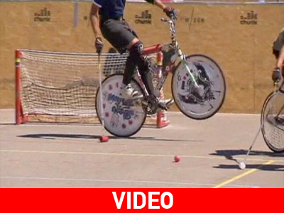 Ελβετία: Πόλο με… ποδήλατα!