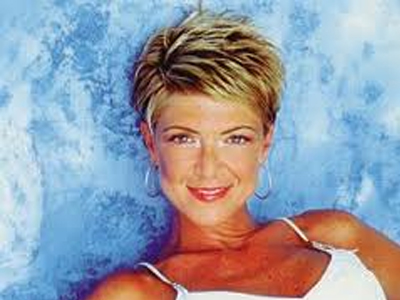 Η Πόπη Χατζηδημητρίου αποκαλύπτεται