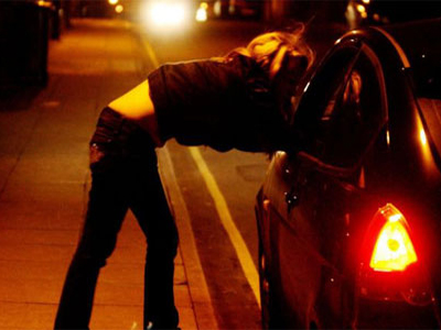 Έλεγχοι για τον εντοπισμό παράνομα εκδιδομένων γυναικών