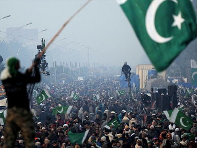 Οξύνεται η ένταση στο εσωτερικό του Πακιστάν