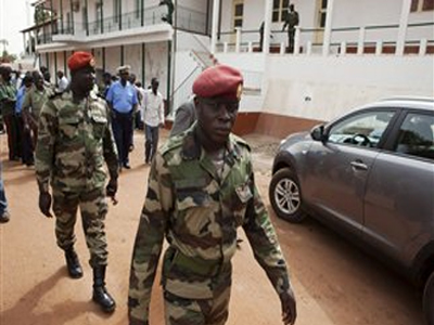 Γουινέα-Μπισάου: Μεταβίβαση εξουσίας κι επίσημα Γουινέα-Μπισάου: Μεταβίβαση εξουσίας κι επίσημα