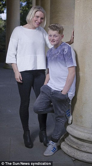 Ο 10χρονος Kai μαζί με τη μητέρα του, Rachel