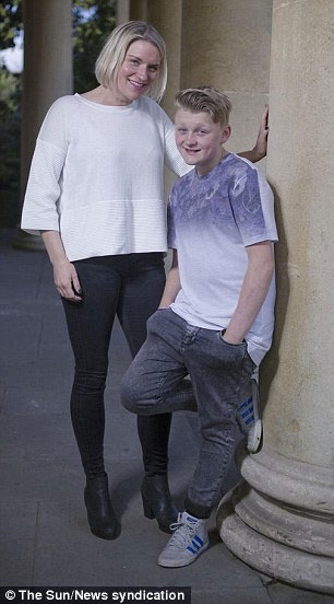 Ο 10χρονος Kai μαζί με τη μητέρα του, Rachel