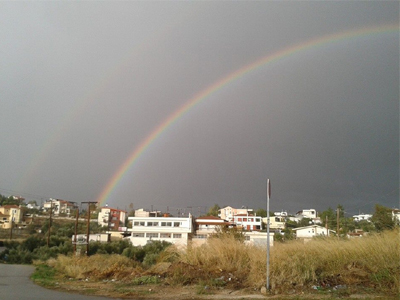 Ουράνιο τόξο πάνω από τη Χαλκίδα