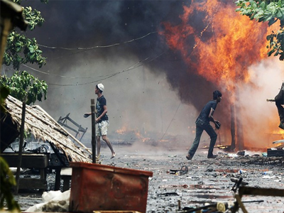 Αύξηση των νεκρών από θρησκευτικές συγκρούσεις στη Μιανμάρ Αύξηση των νεκρών από θρησκευτικές συγκρούσεις στη Μιανμάρ