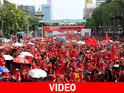 Ταϊλάνδη: Τίμησαν τα «Κόκκινα Πουκάμισα»