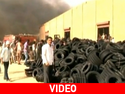 Στις φλόγες εργοστάσιο ελαστικών στην Ινδία