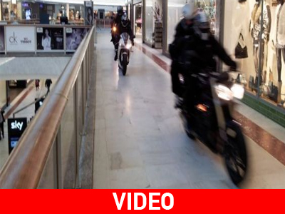 Λονδίνο: Κινηματογραφική ληστεία σε πολυκατάστημα Λονδίνο: Κινηματογραφική ληστεία σε πολυκατάστημα