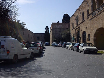 «Κέντρο διερχομένων» η παλιά πόλη της Ρόδου