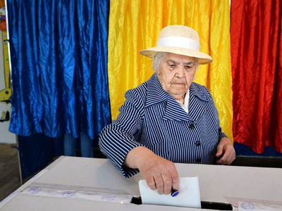 Ρουμανία: Νικητής ο Κλάους Γιοχάνις στις προεδρικές εκλογές Ρουμανία: Νικητής ο Κλάους Γιοχάνις στις προεδρικές εκλογές