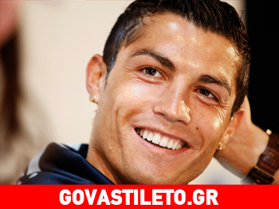 Δείτε τι κάνει ο Κριστιάνο Ρονάλντο για να δείχνει πιο ψηλός