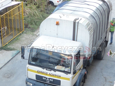 Πρέβεζα: Τεράστια προβλήματα με τα απορριμματοφόρα
