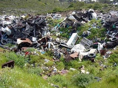 Αντιδράσεις στο Βαρθολομιό για τα σκουπίδια