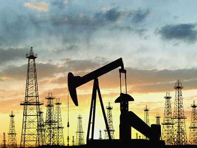 To «φθηνό» πετρέλαιο απειλεί το Κρεμλίνο