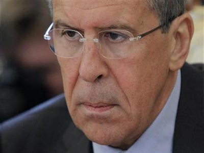 Σε δύσκολη θέση η Ρωσία μετά τη σφαγή στη Χούλα