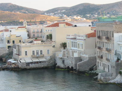 Στη Σύρο ο Παπανδρέου