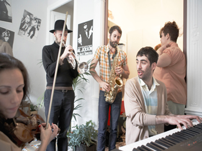 Evripidis and his Tragedies Live   Σόλο ακουστικό σετ υπό το φως των κεριών