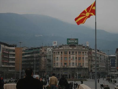 Οργή Παμμακεδονικής Ένωσης για τη στάση Βενιζέλου στις προκλήσεις των Σκοπίων