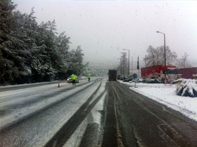 Φθιώτιδα: Μάχη για να κρατηθεί ανοιχτή η Eθνική Oδός – Που χρειάζονται αλυσίδες