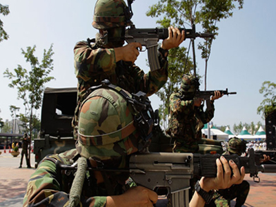 «Γυμνάσια» για Ν. Κορέα και Η.Π.Α.