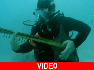 Μουσικό φεστιβάλ στον… βυθό της θάλασσας